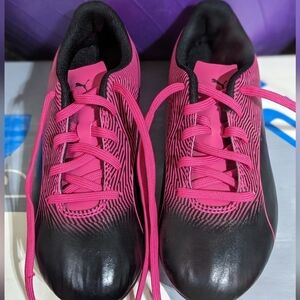 Puma Soccer Cleats | Spirit II FG | Youth Size 3 🔥 Pink | Like New